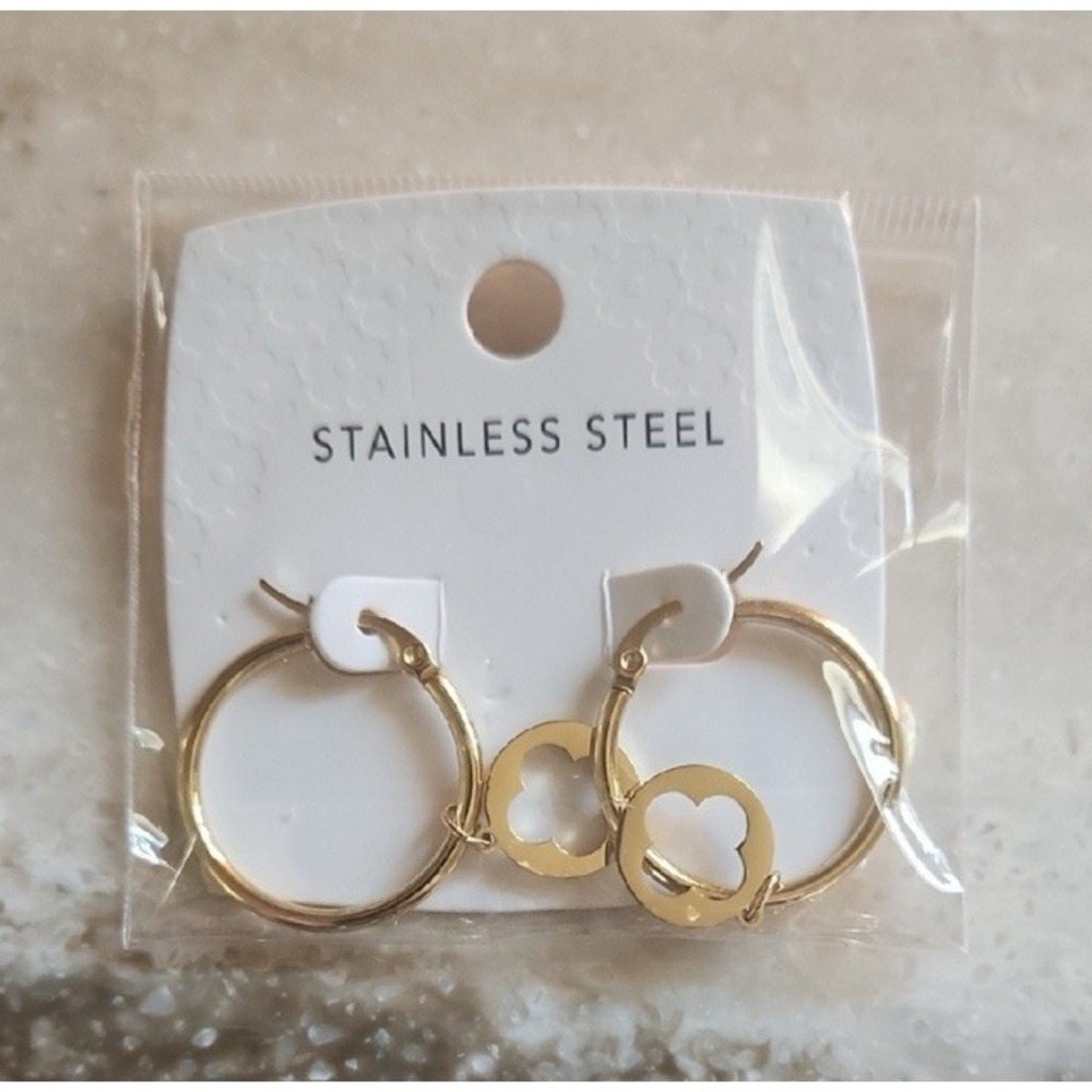 Chloe Gold Stainless Steel Earrings Clover Cut Out Charms‎ Huggies NEW